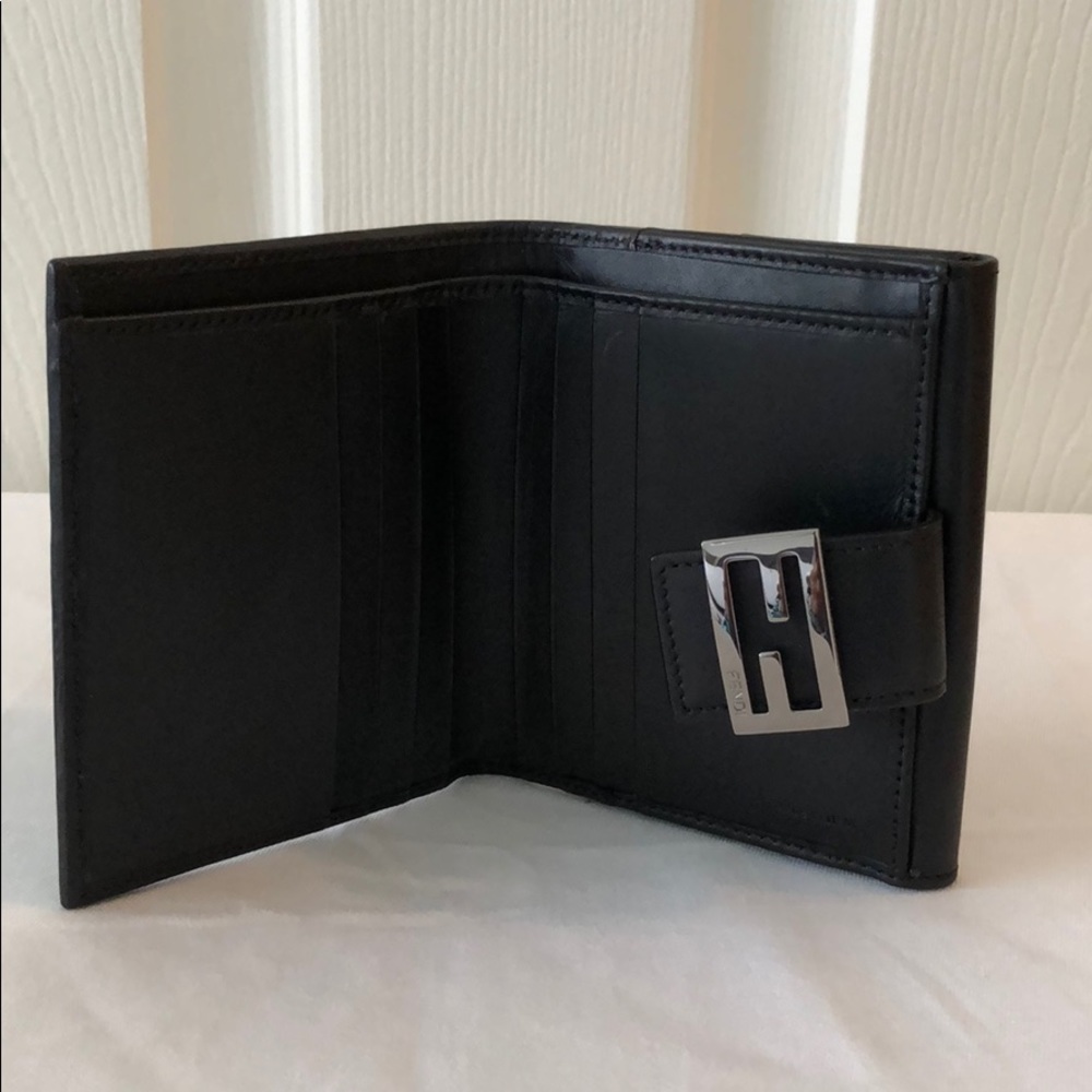 Fendi - Picture 2 of 4
